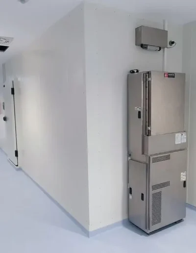 Kondycjoner na boku komory klimatycznej