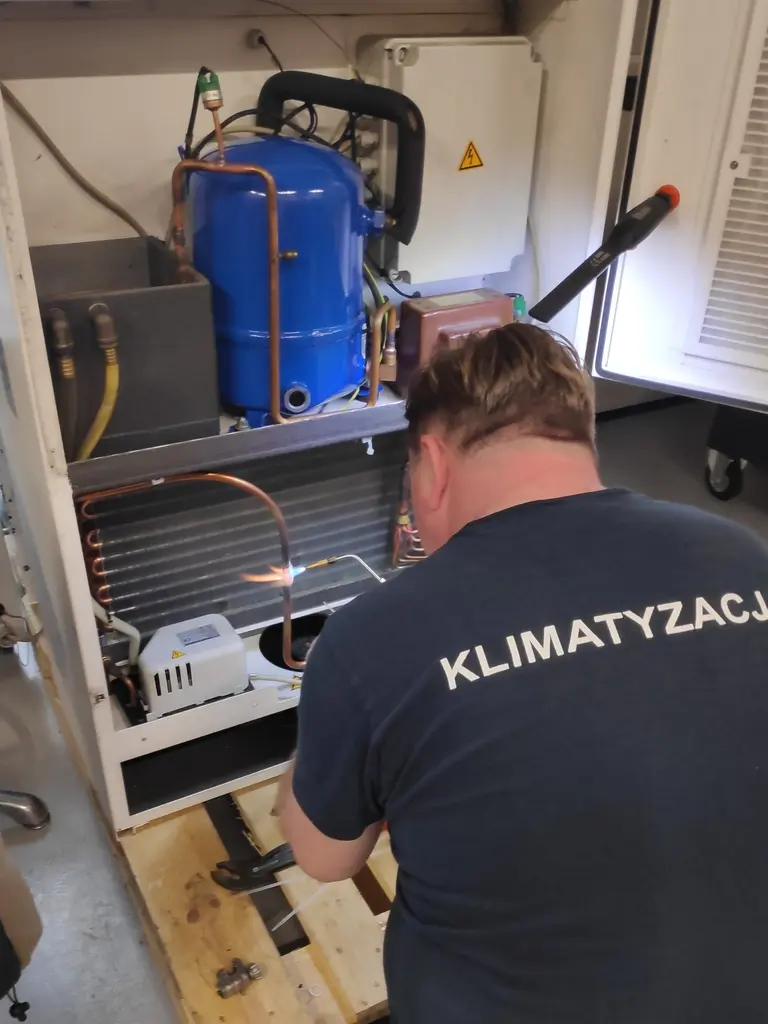 Naprawa klimatyzacji